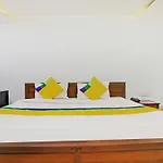 Itsy By Treebo - Utsav Suites